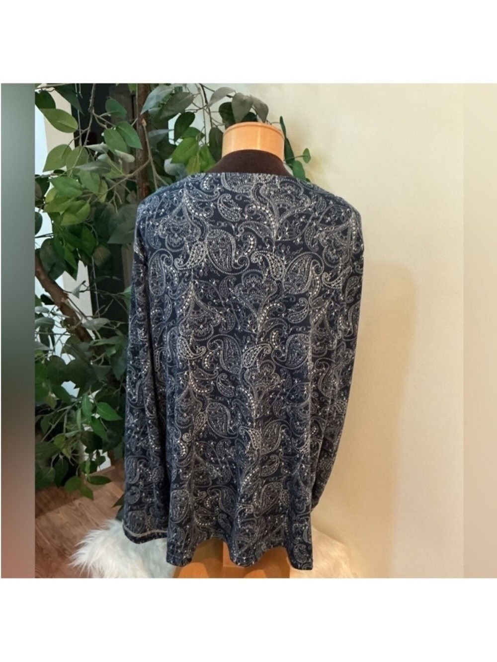 Secret Treasures Loungewear Top Size 2X Blue Paisley Sleepwear Pajama Shirt - Picture 4 of 13